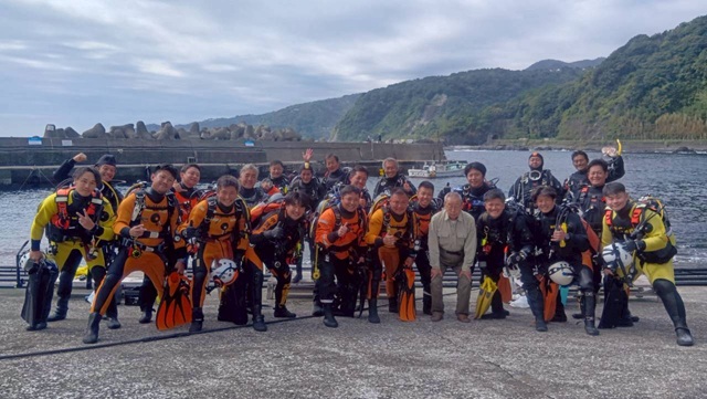 今年度の救難潜水技術研修が修了